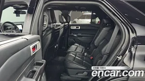 Ford Explorer, 2020 — миниатюра 11