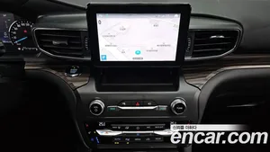 Ford Explorer, 2020 — миниатюра 14