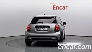 Mini Cooper, 2023 — миниатюра 4