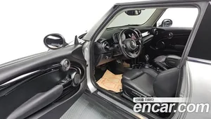 Mini Cooper, 2023 — миниатюра 10