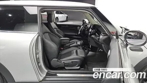 Mini Cooper, 2023 — миниатюра 11