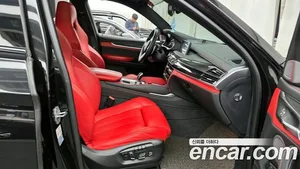 BMW X6M, 2018 — миниатюра 11