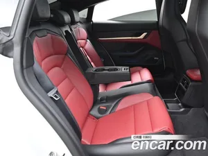 Porsche Taycan, 2025 — миниатюра 12