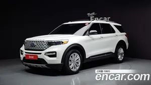 Ford Explorer, 2022 — миниатюра 1