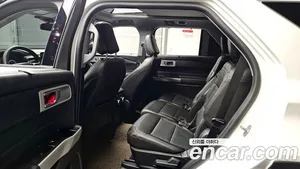 Ford Explorer, 2022 — миниатюра 11