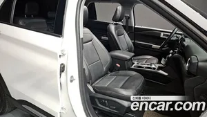 Ford Explorer, 2022 — миниатюра 12