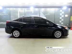 Toyota Prius, 2022 — миниатюра 3
