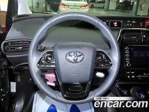 Toyota Prius, 2022 — миниатюра 8