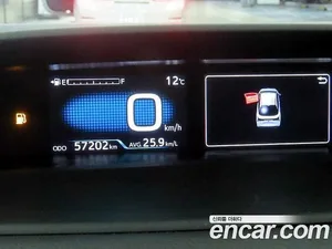 Toyota Prius, 2022 — миниатюра 9