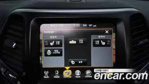 Jeep Cherokee, 2017 — миниатюра 18