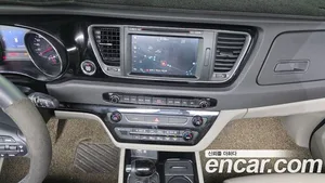 Kia Carnival, 2016 — миниатюра 14