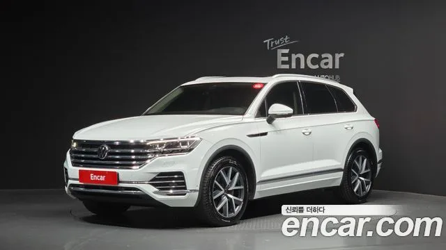 Volkswagen Touareg, 2022 — фото автомобиля из Кореи