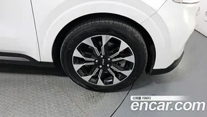 Kia Carnival, 2023 — миниатюра 5