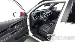 KGM Korando, 2022 — миниатюра 10