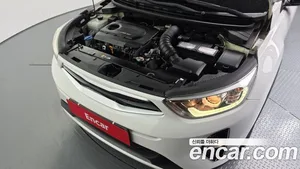 Kia Stonic, 2018 — миниатюра 6