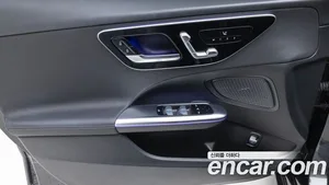 Mercedes-Benz C-Class, 2023 — миниатюра 15