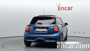 Mini Cooper, 2023 — миниатюра 4