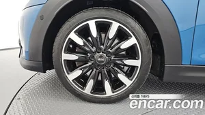 Mini Cooper, 2023 — миниатюра 5