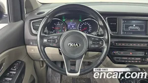 Kia Carnival, 2017 — миниатюра 13