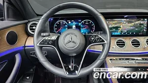 Mercedes-Benz E-Class, 2022 — миниатюра 13