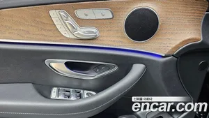 Mercedes-Benz E-Class, 2022 — миниатюра 17