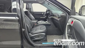 Ford Explorer, 2021 — миниатюра 11
