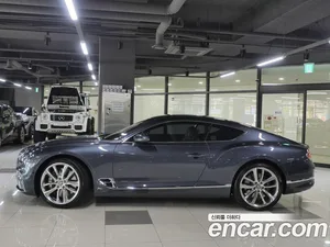 Bentley Continental, 2020 — миниатюра 2