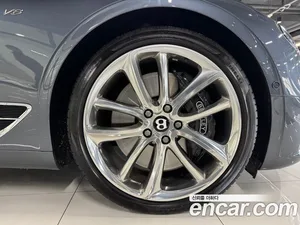 Bentley Continental, 2020 — миниатюра 13