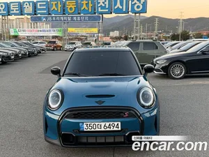 Mini Cooper, 2022 — миниатюра 1