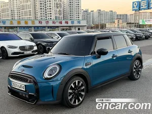 Mini Cooper, 2022 — миниатюра 5
