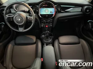 Mini Cooper, 2022 — миниатюра 7