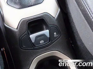 Jeep Renegade, 2017 — миниатюра 12