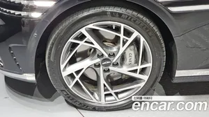 Genesis G90, 2024 — миниатюра 5