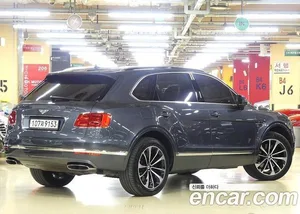 Bentley Bentayga, 2017 — миниатюра 3