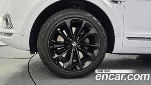 Bentley Bentayga, 2020 — миниатюра 5