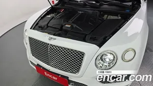 Bentley Bentayga, 2020 — миниатюра 6
