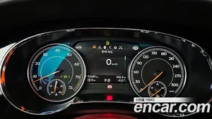 Bentley Bentayga, 2020 — миниатюра 8