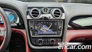 Bentley Bentayga, 2020 — миниатюра 15