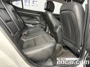 Hyundai Avante, 2017 — миниатюра 13