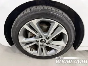 Hyundai Avante, 2017 — миниатюра 19