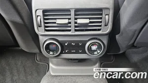 Land Rover Range Rover Velar, 2024 — миниатюра 17
