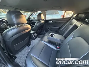 Kia Stinger, 2018 — миниатюра 7