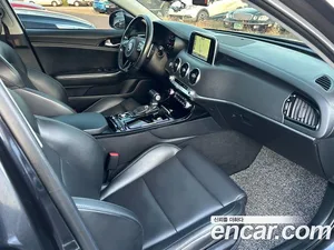 Kia Stinger, 2018 — миниатюра 8