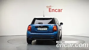 Mini Cooper, 2021 — миниатюра 4