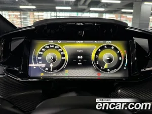 Astonmartin Vantage, 2025 — миниатюра 6