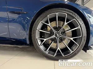 Astonmartin Vantage, 2025 — миниатюра 14