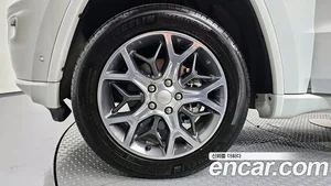 Jeep Cherokee, 2019 — миниатюра 5