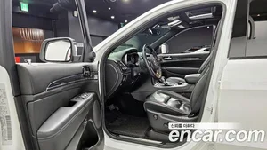 Jeep Cherokee, 2019 — миниатюра 10