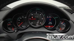 Porsche Cayenne, 2017 — миниатюра 8