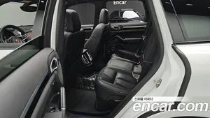 Porsche Cayenne, 2017 — миниатюра 12